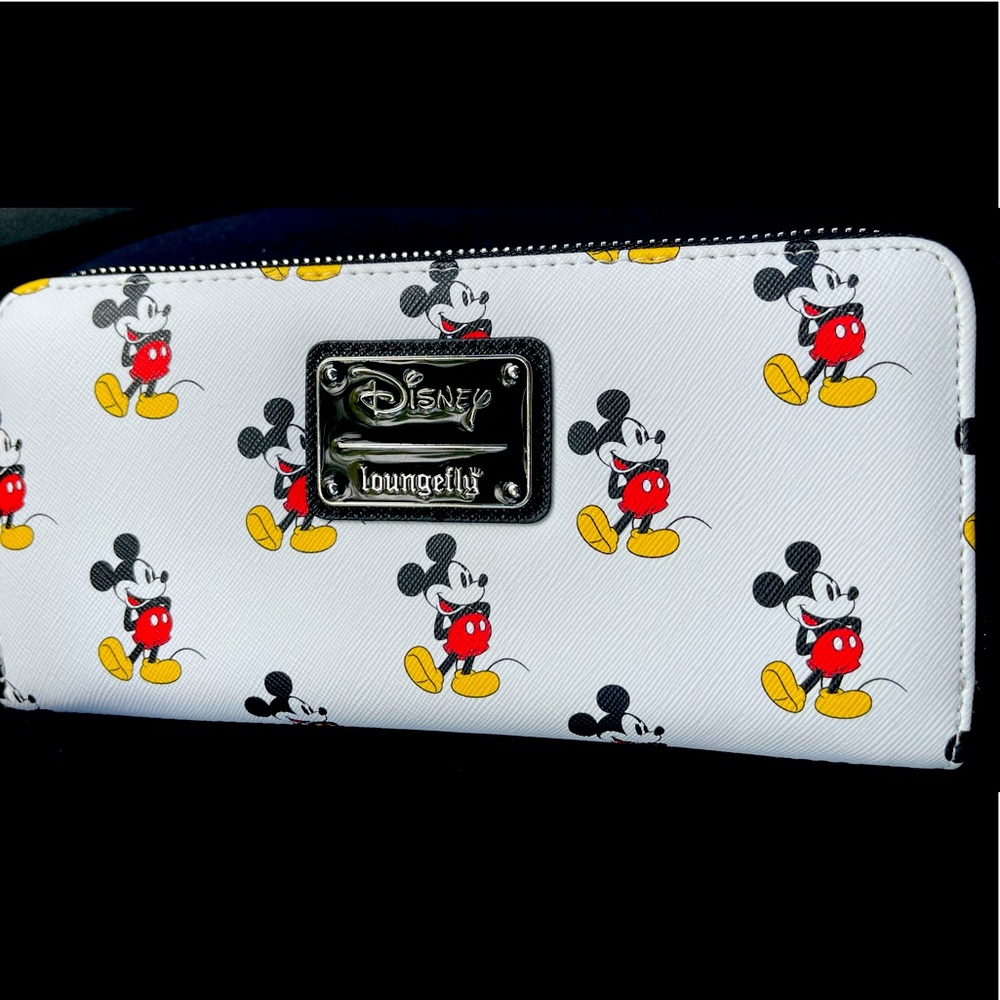 Mickey Mouse Loungefly Zipper Wallet